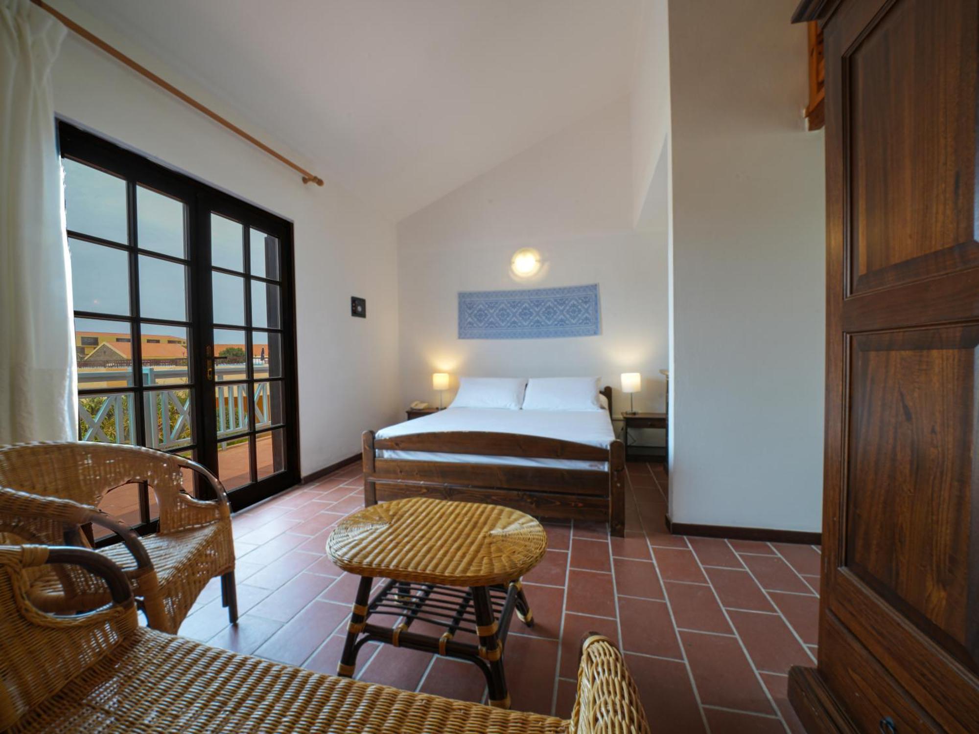 Le Tonnare Di Stintino - Beach Resort Exterior photo