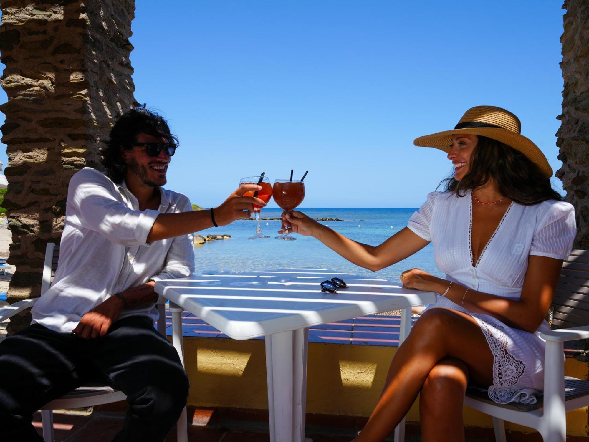 Le Tonnare Di Stintino - Beach Resort Exterior photo
